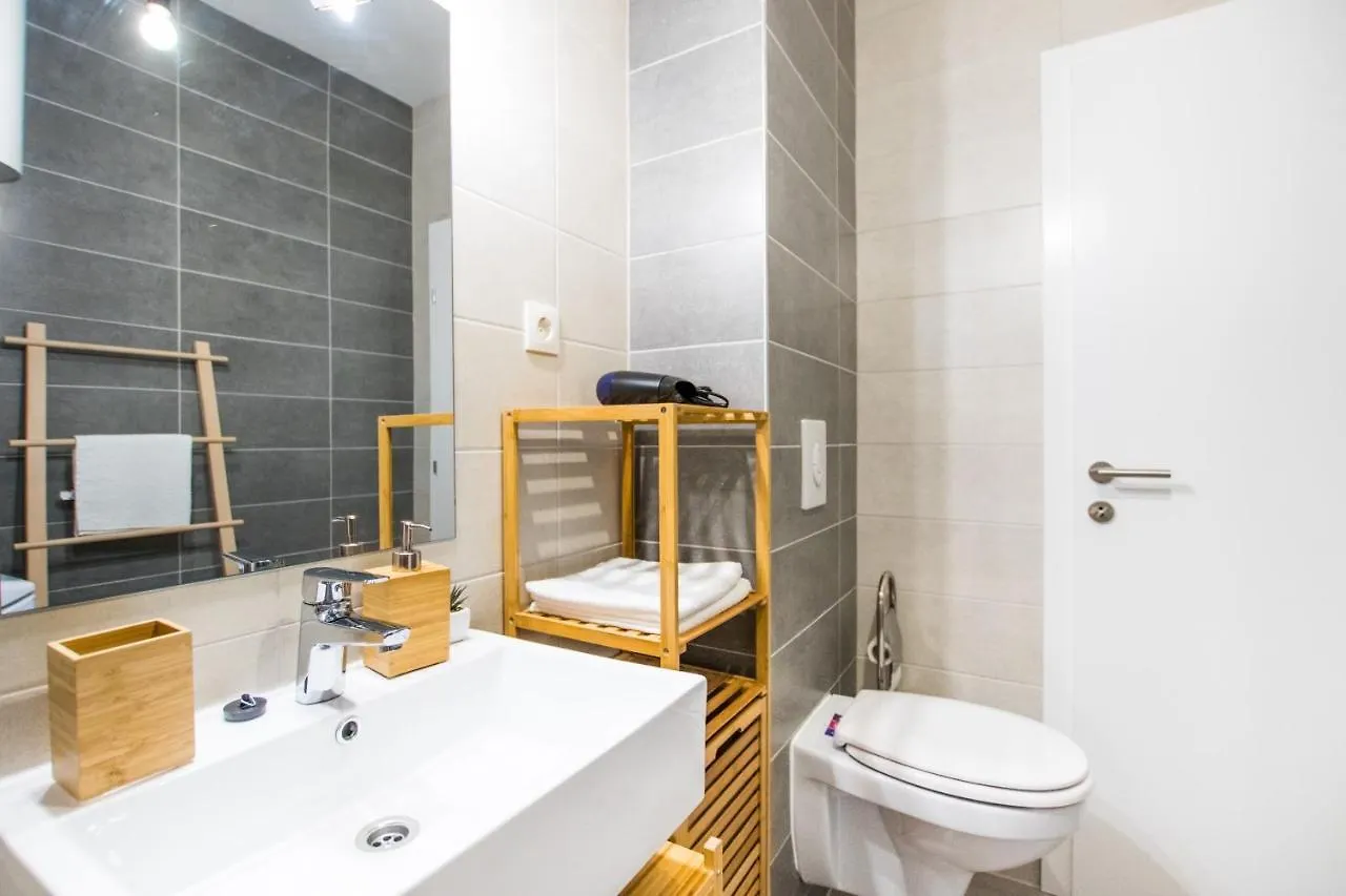 4 * Apartment Sunset Close To The Sea Kastela Croatia